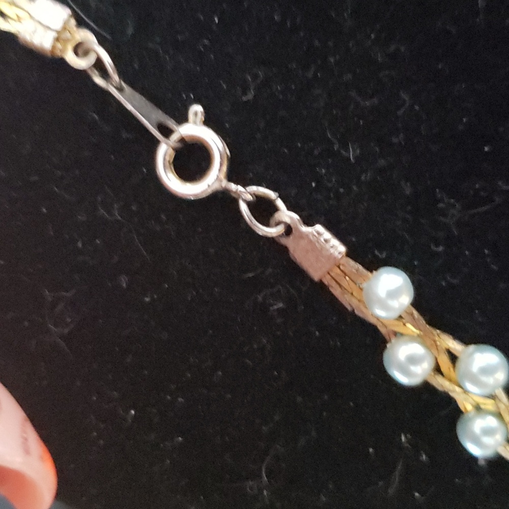 Blue and goldtone faux pearl necklace - Picture 3 of 3